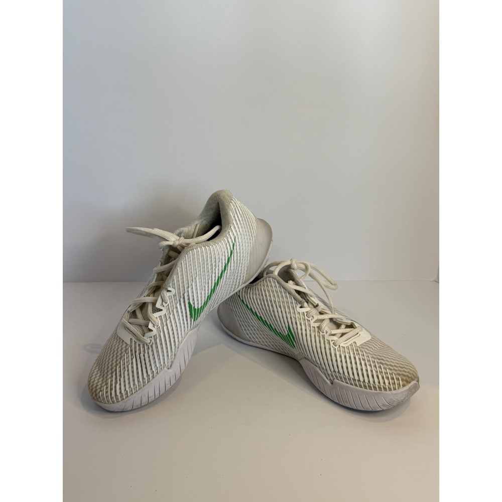 Nike Court Air Zoom Vapor 11 White Green Tennis Shoes DR6965-102 Womens 8